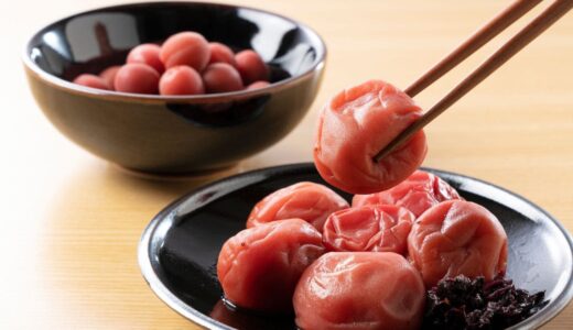 梅干しは結晶化しても食べられる？カビとの見分け方や対処法、腐敗のサインを徹底解説