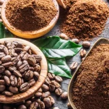 コーヒーの「豆」と「粉」の違いは？ ライフスタイルに適した選び方も解説