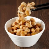 納豆がもつ老化防止作用と正しい食べ方について解説